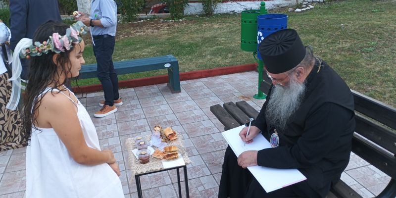 Βάπτιση μικρής κατασκηνώτριας